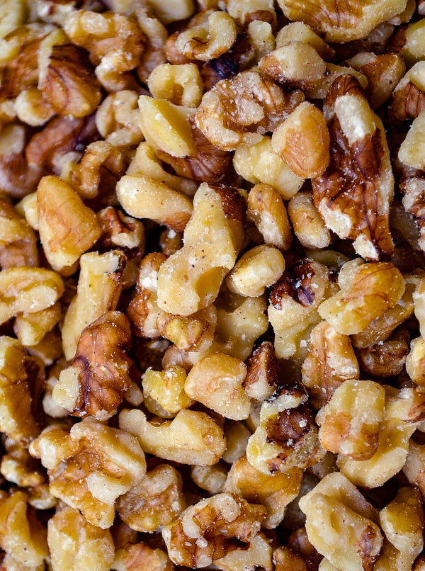 Walnuts: English Light Halves & Pieces RAW - Hillson Nut Company